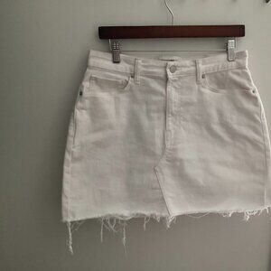 Banana Republic, White Denim Mini Skirt, Size 6